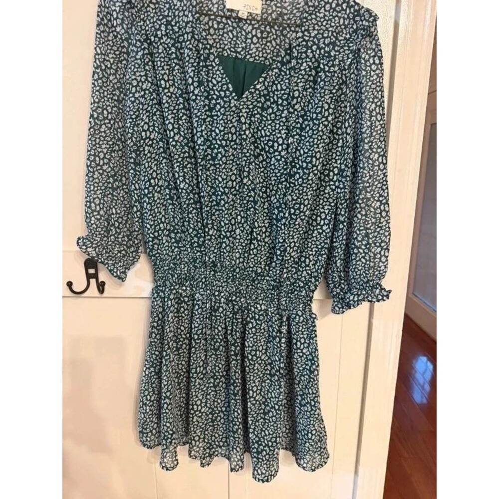 Pinch Women’s Green Animal Print Smocked Waist Mini Dress Size Medium